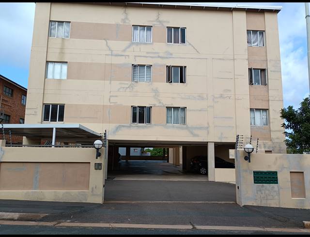 2 BEDROOM APARTMENT BLOCK FOR SALE IN ESSENWOOD